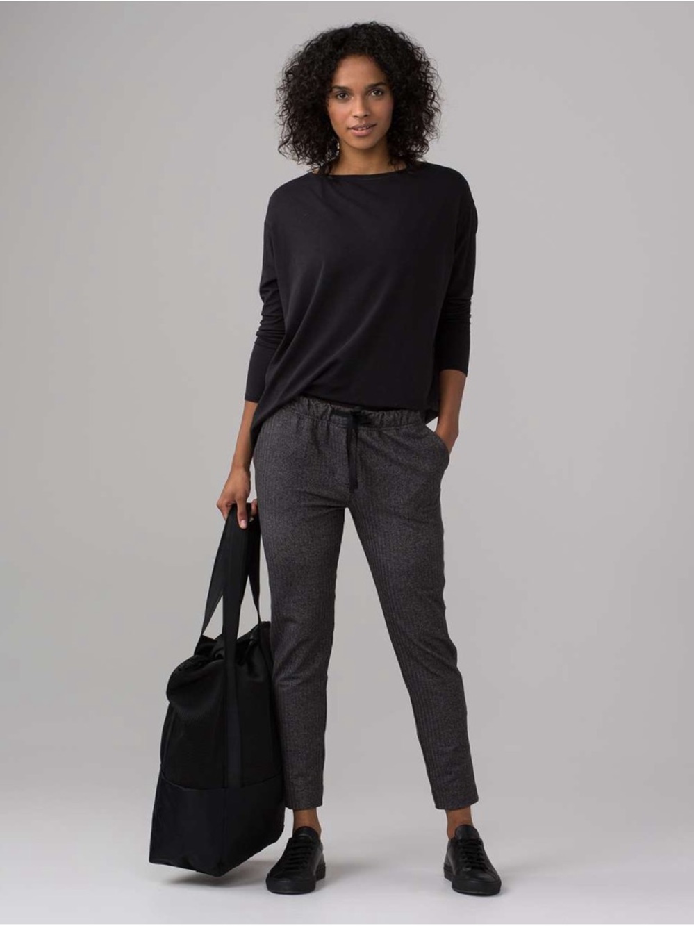lululemon athletica Black Top with Charcoal Gray Cropped Pants